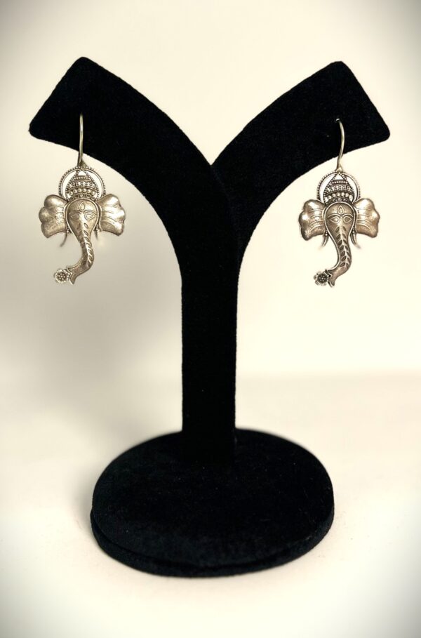 TB antique silver replica elegant and stylish ganesh ji earrings - Image 4