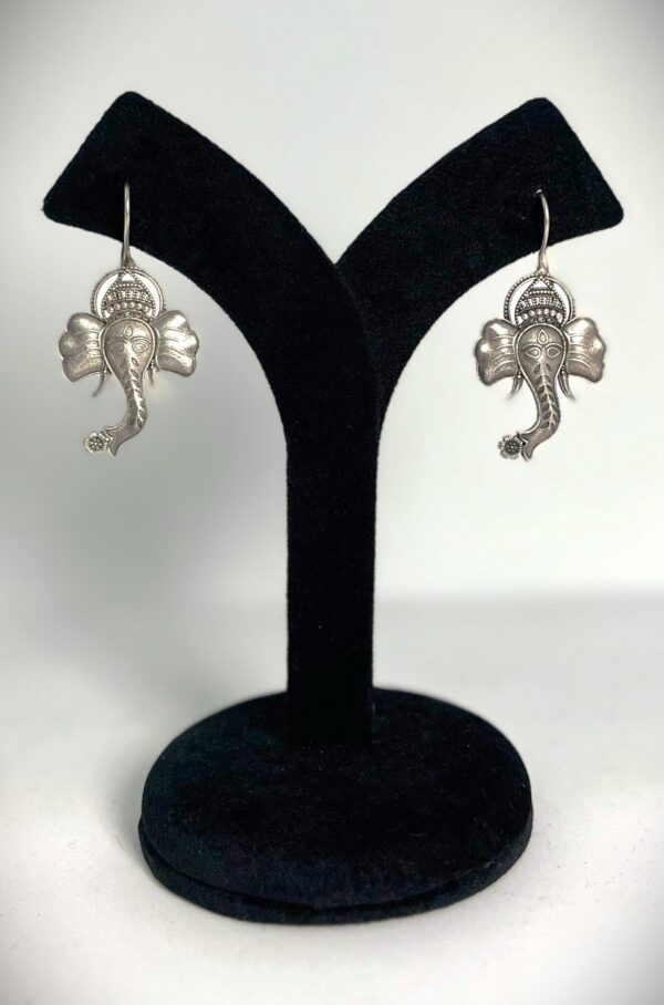 TB antique silver replica elegant and stylish ganesh ji earrings - Image 7