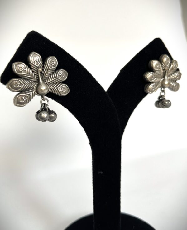 TB antique silver replica elegant and stylish peacock earring - Image 3