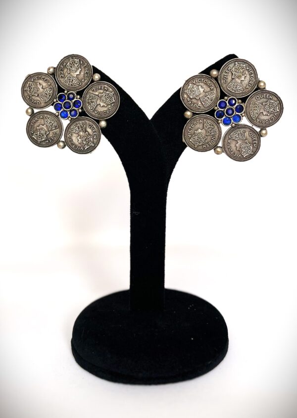 TB ginni antique victorian coin style setting with studded night blue stones silver replica earrings - Image 2