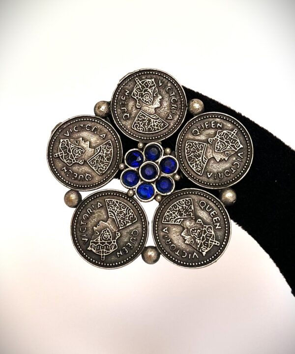 TB ginni antique victorian coin style setting with studded night blue stones silver replica earrings - Image 4