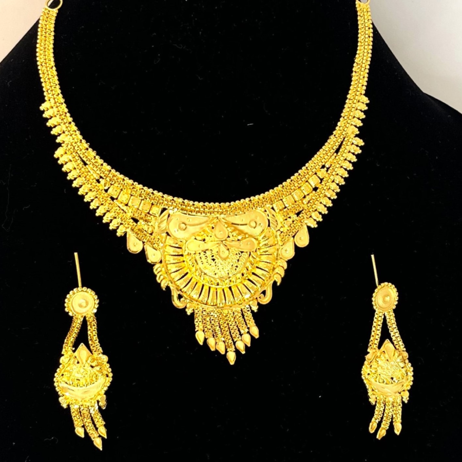 Antique Gold Plated Bridal Necklace Set – Ethnic Choker Style with Matching Earrings - Image 4