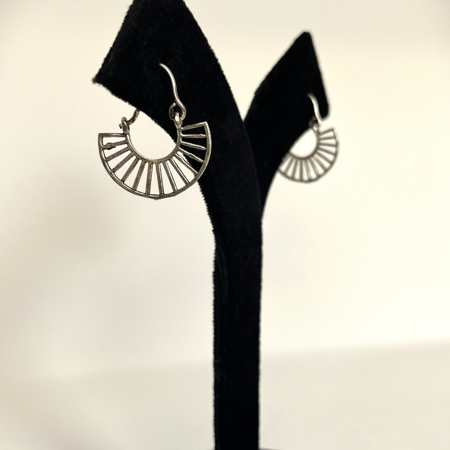 Oxidized Half-Moon Fan Earrings – Minimal Boho Jewellery - Image 6