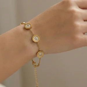 Gold Crystal Charm Bracelet – Five-Stone Adjustable Luxury Chain for Everyday & Occasion Wear