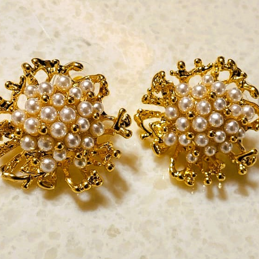Gold-Plated Floral Earrings with Pearl Cluster – Elegant Statement Jewellery - Image 7