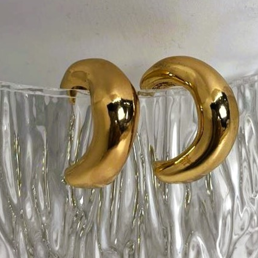 Elegant Minimalist Gold Crescent Hoop Earrings - Image 8