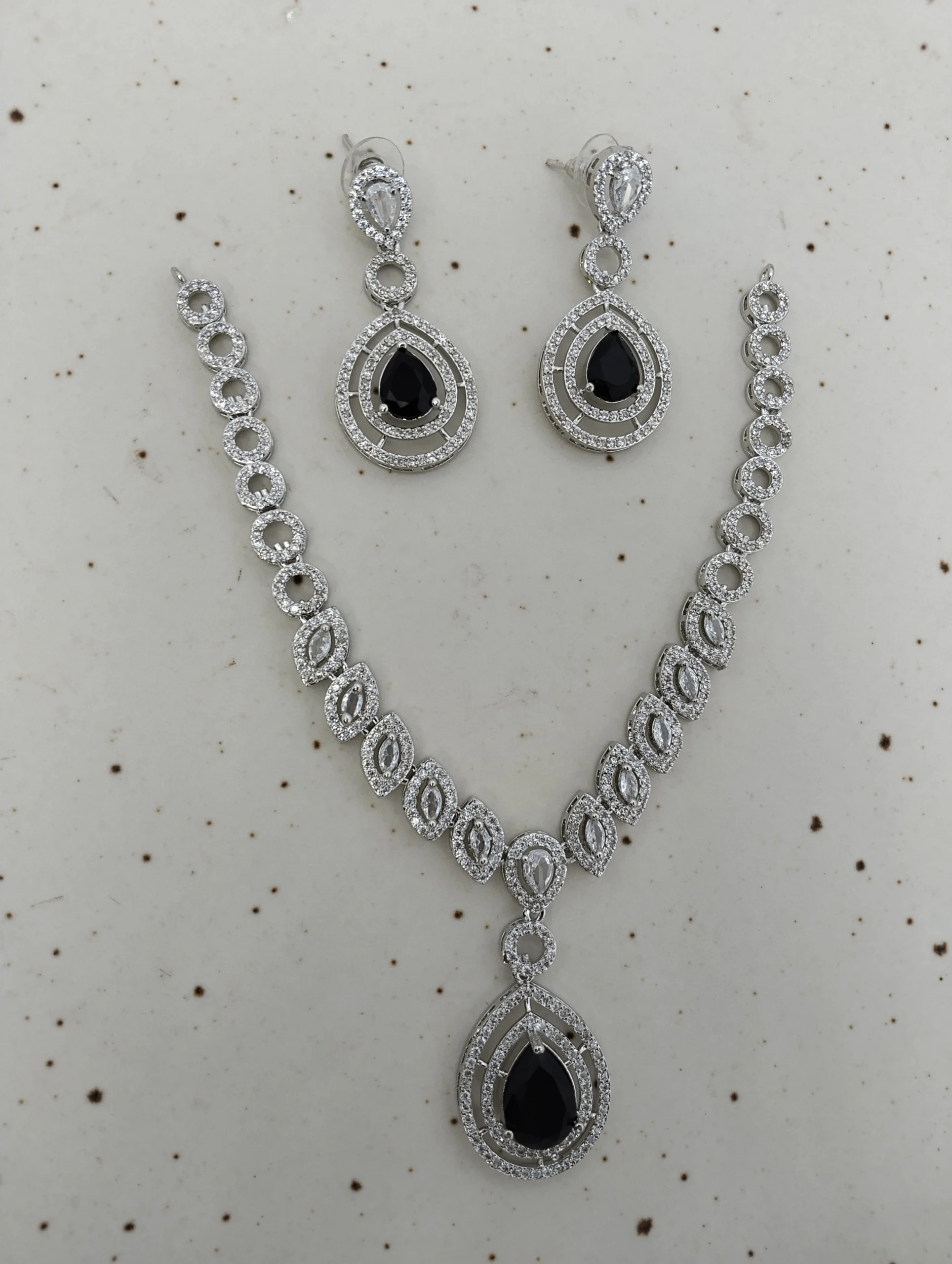 Midnight Onyx & Crystal Halo Regal Jewelry Set - Image 4