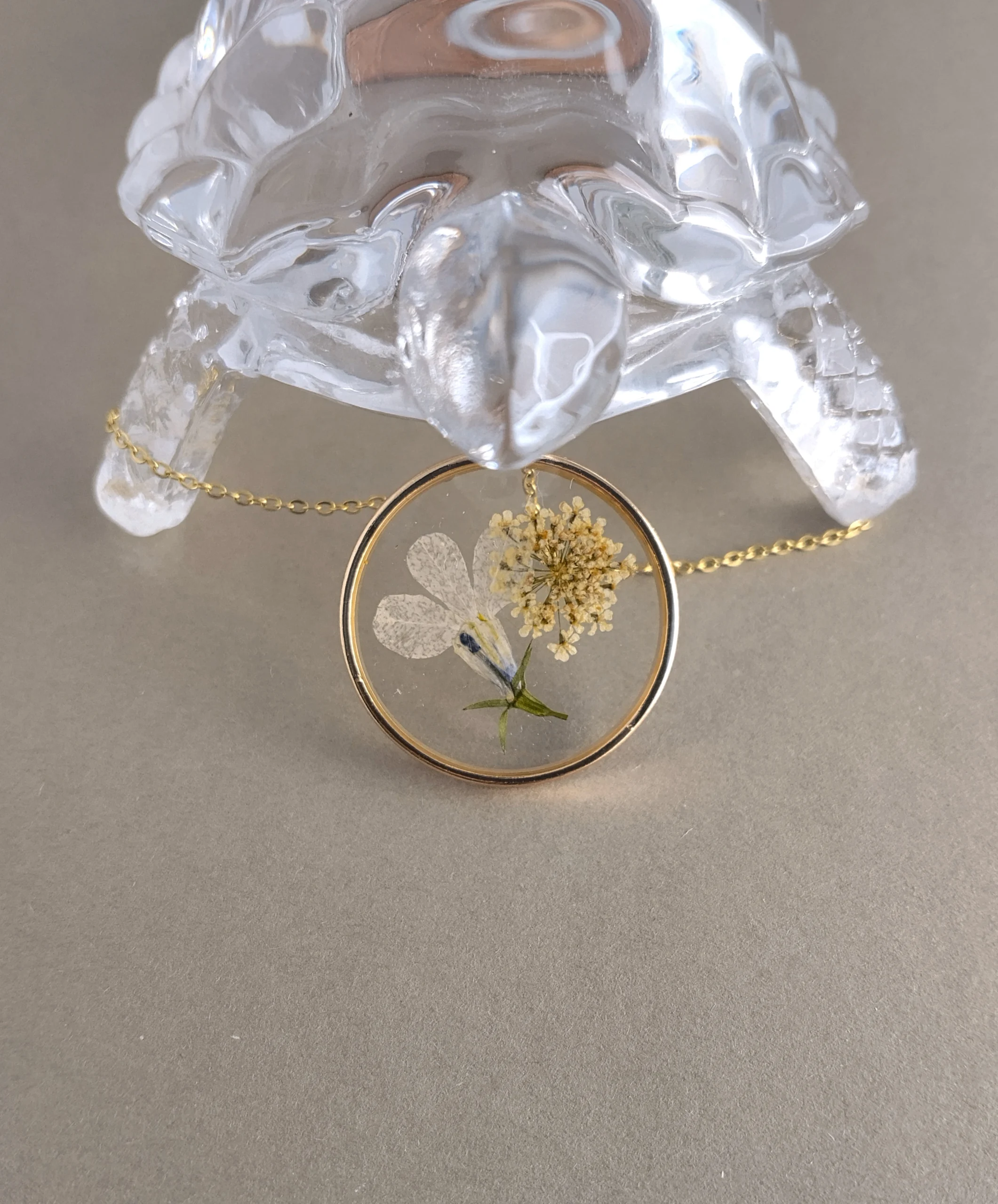 Enchanting Gold Pressed Flower Pendant Necklace - Image 2
